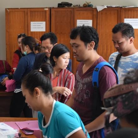 Jemput Bola Pelayanan Kependudukan dari Disdukcapil Kota Denpasar